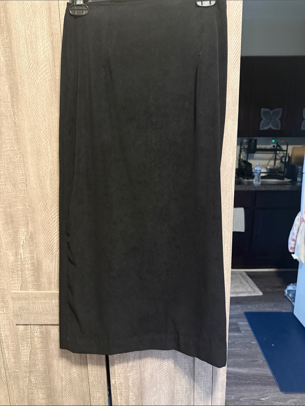 Bentley Classic Black Midi Skirt - Sleek Straight Silhouette